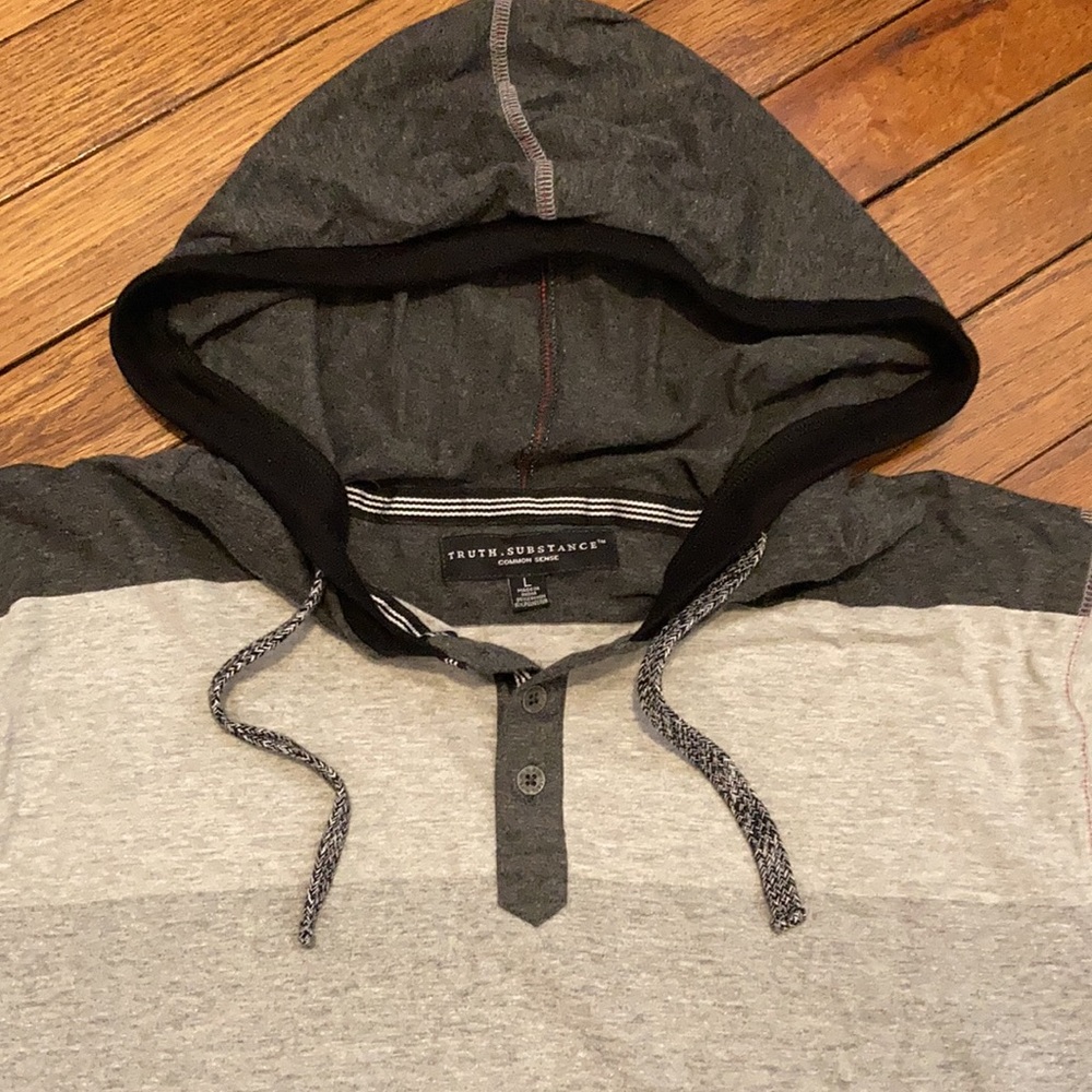 TRUTH SUBSTANCE/Common Sense Hoodie